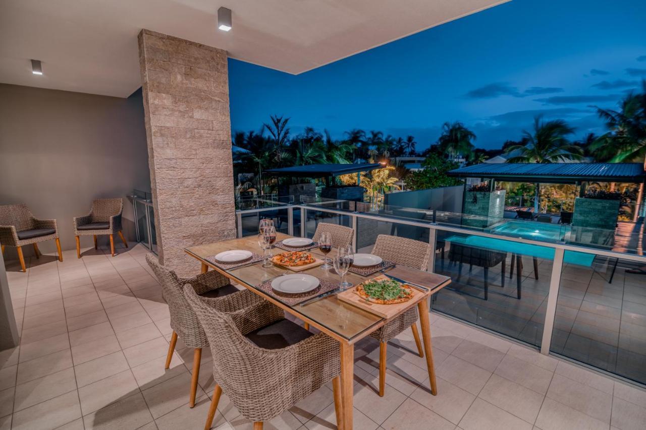 Aparthotel Coconut Grove Port Douglas Esterno foto