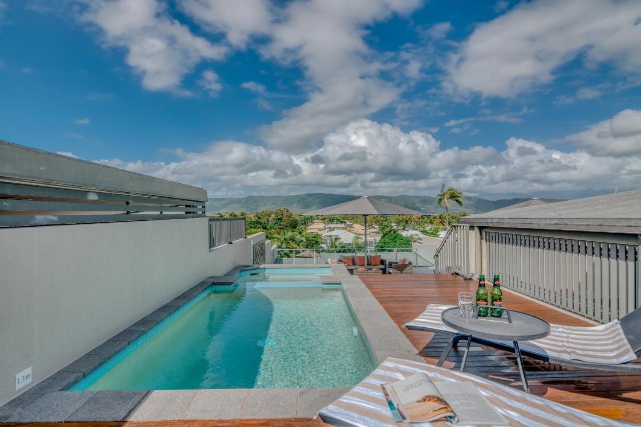 Aparthotel Coconut Grove Port Douglas Esterno foto
