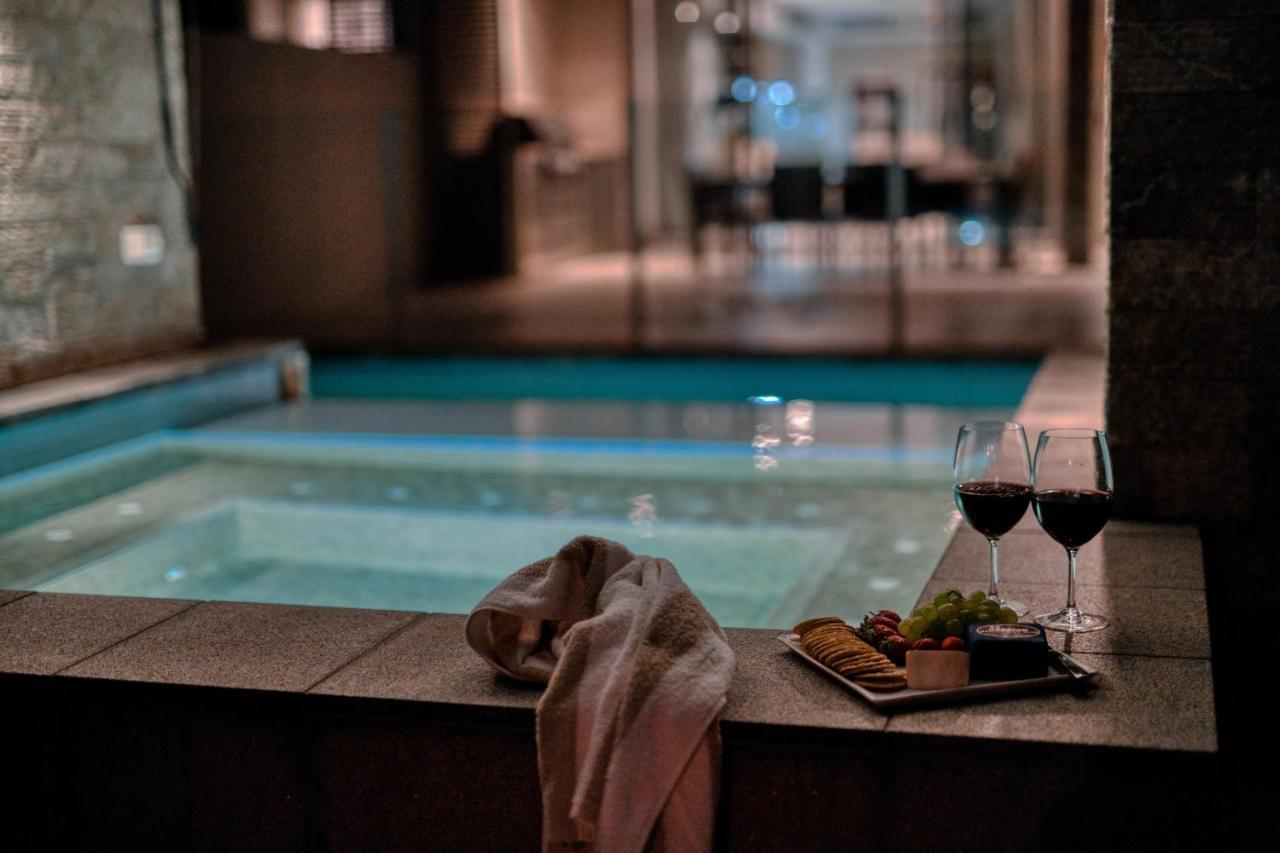 Aparthotel Coconut Grove Port Douglas Esterno foto