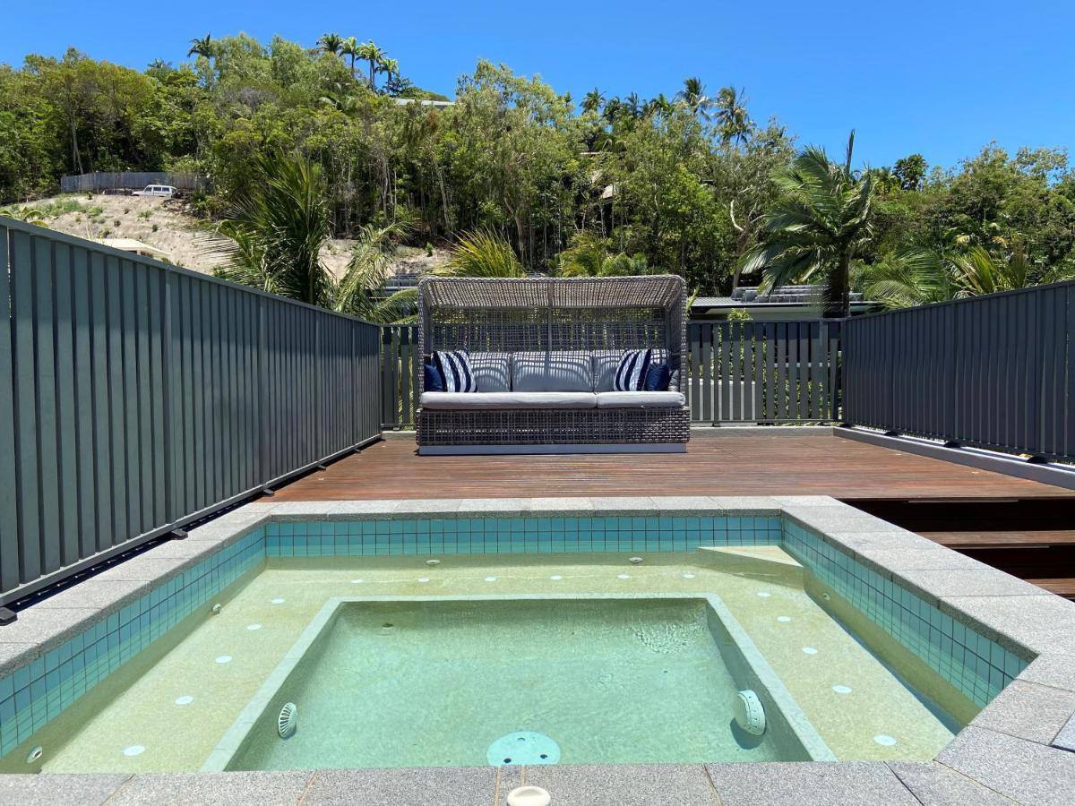 Aparthotel Coconut Grove Port Douglas Esterno foto