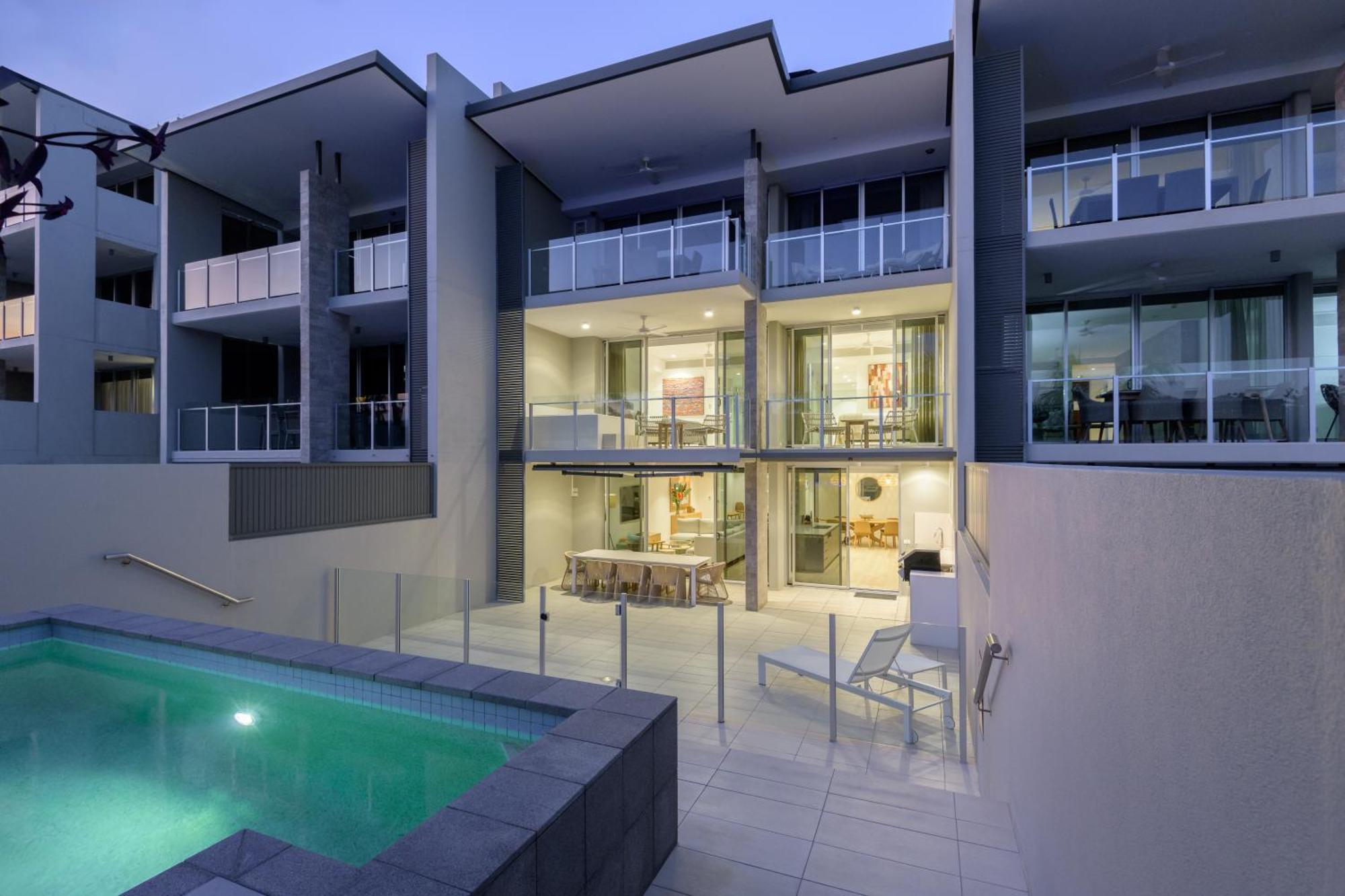 Aparthotel Coconut Grove Port Douglas Esterno foto
