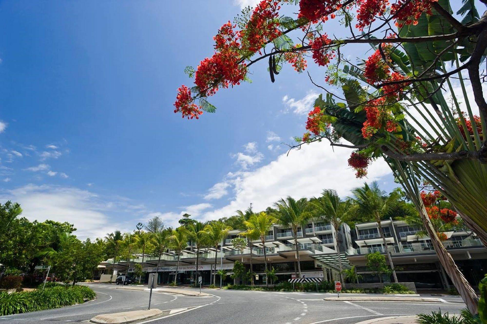 Aparthotel Coconut Grove Port Douglas Esterno foto